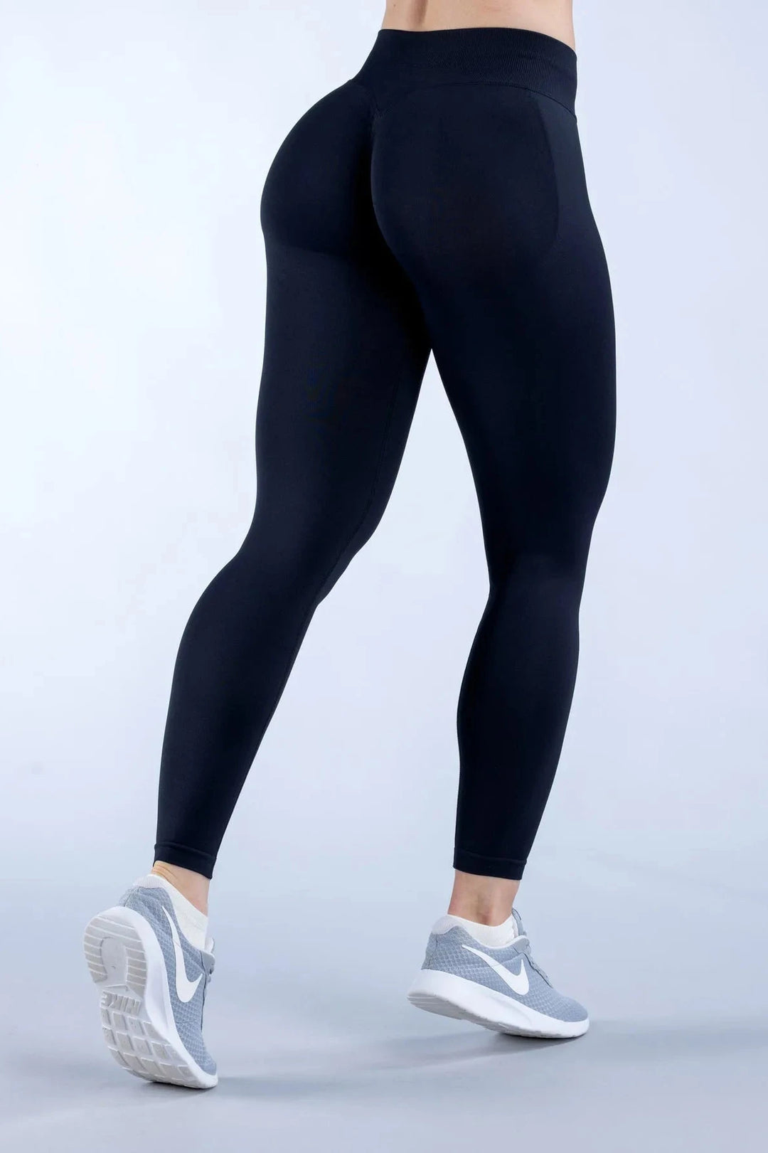 Scrunch Seamless Vitality Legging - Onyx Black